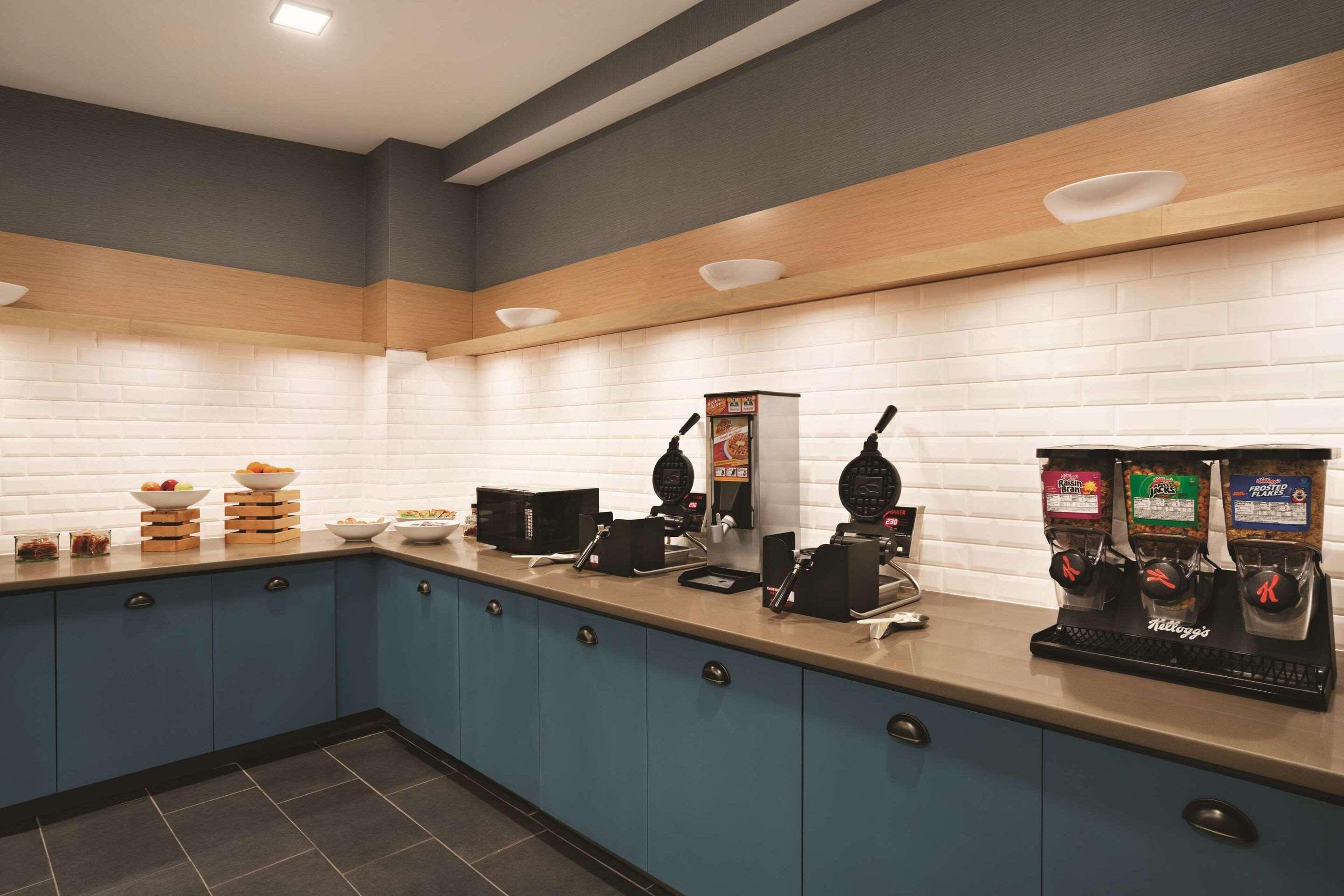 Comfort Inn & Suites Liverpool - Syracuse North Экстерьер фото