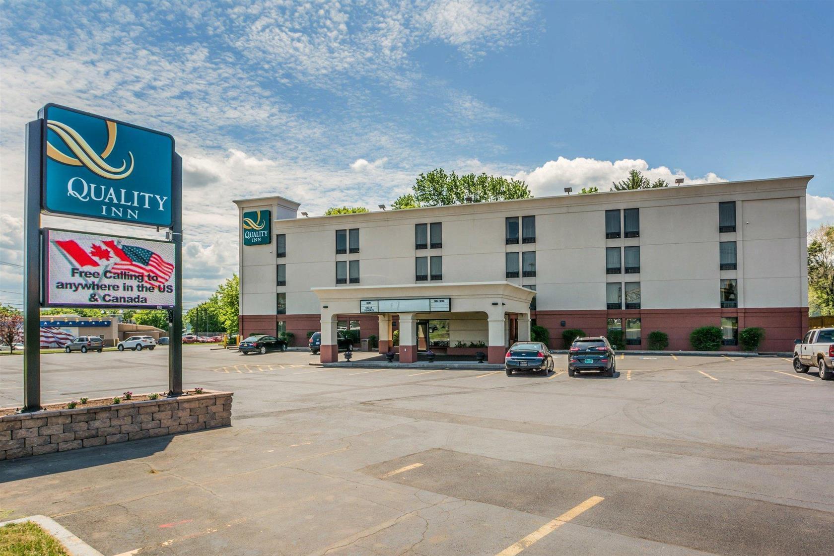 Comfort Inn & Suites Liverpool - Syracuse North Экстерьер фото
