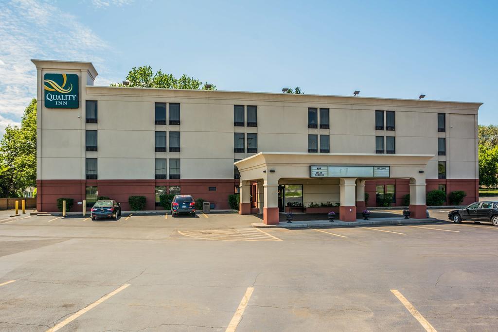 Comfort Inn & Suites Liverpool - Syracuse North Экстерьер фото