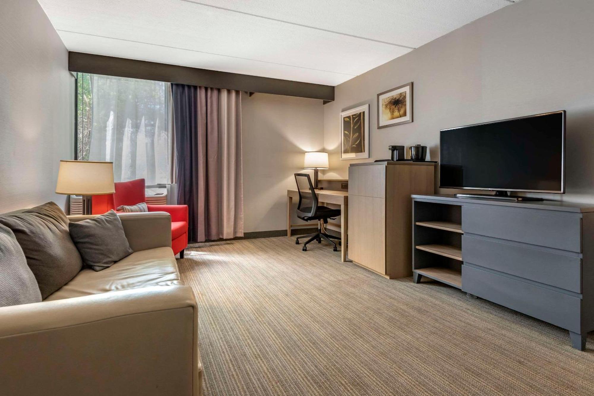 Comfort Inn & Suites Liverpool - Syracuse North Экстерьер фото