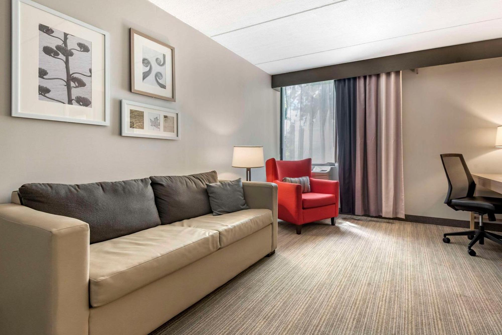 Comfort Inn & Suites Liverpool - Syracuse North Экстерьер фото