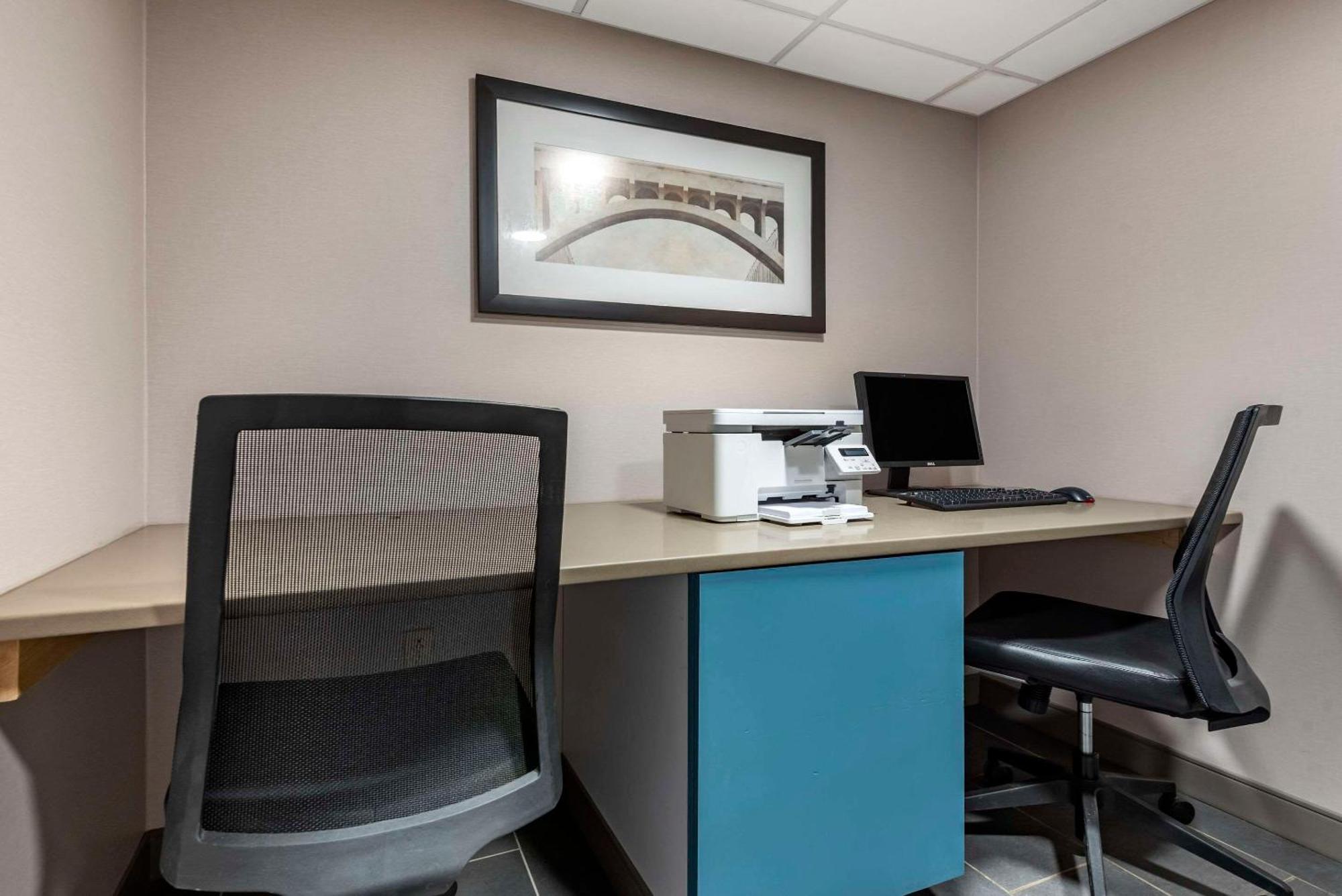 Comfort Inn & Suites Liverpool - Syracuse North Экстерьер фото