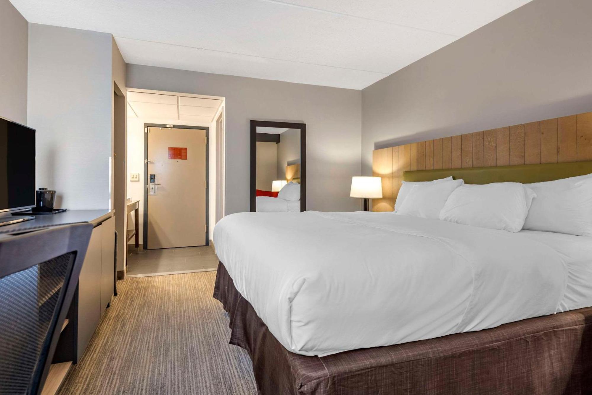 Comfort Inn & Suites Liverpool - Syracuse North Экстерьер фото