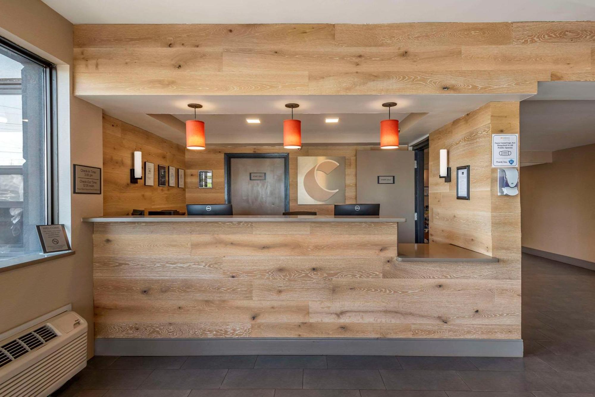 Comfort Inn & Suites Liverpool - Syracuse North Экстерьер фото